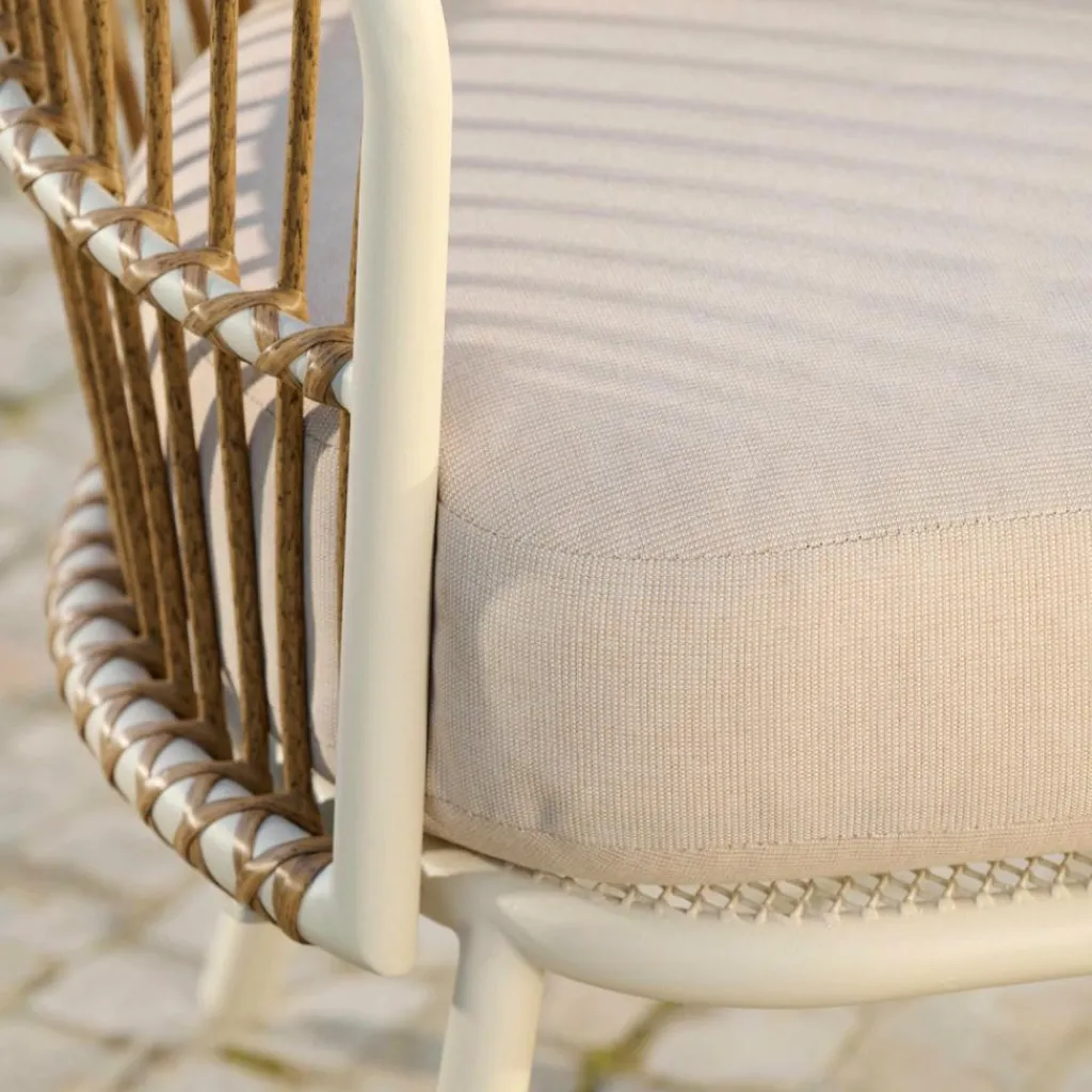 LARGOW & MARROW Set Lounge|CASA New